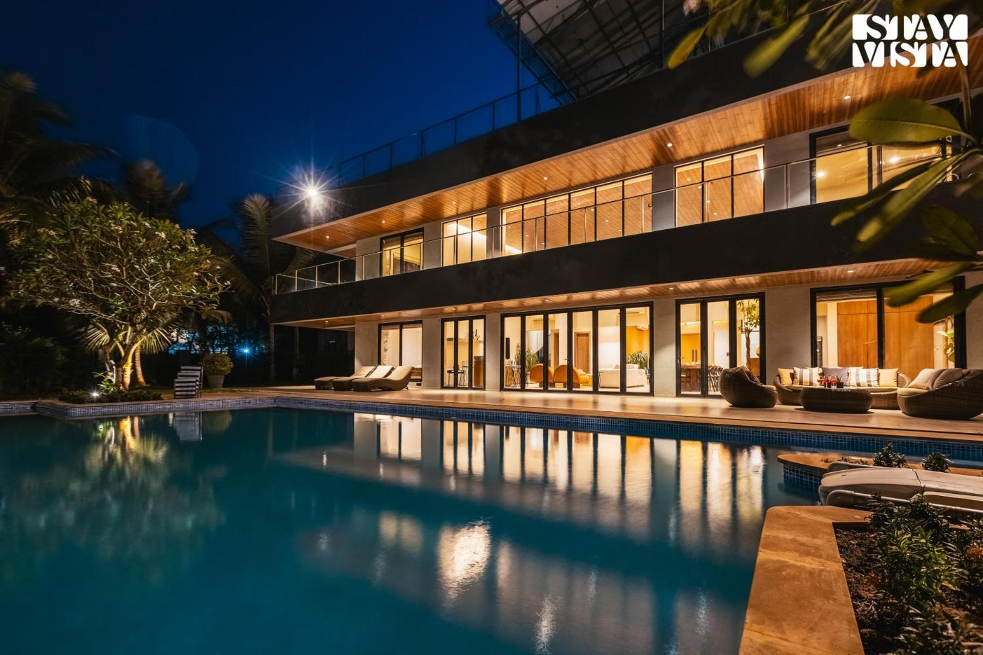Reflection House By Stayvista With Pool, Terrace Bar, Indoor Games & Exquisite Interiors In A Nutshell Alībāg Εξωτερικό φωτογραφία