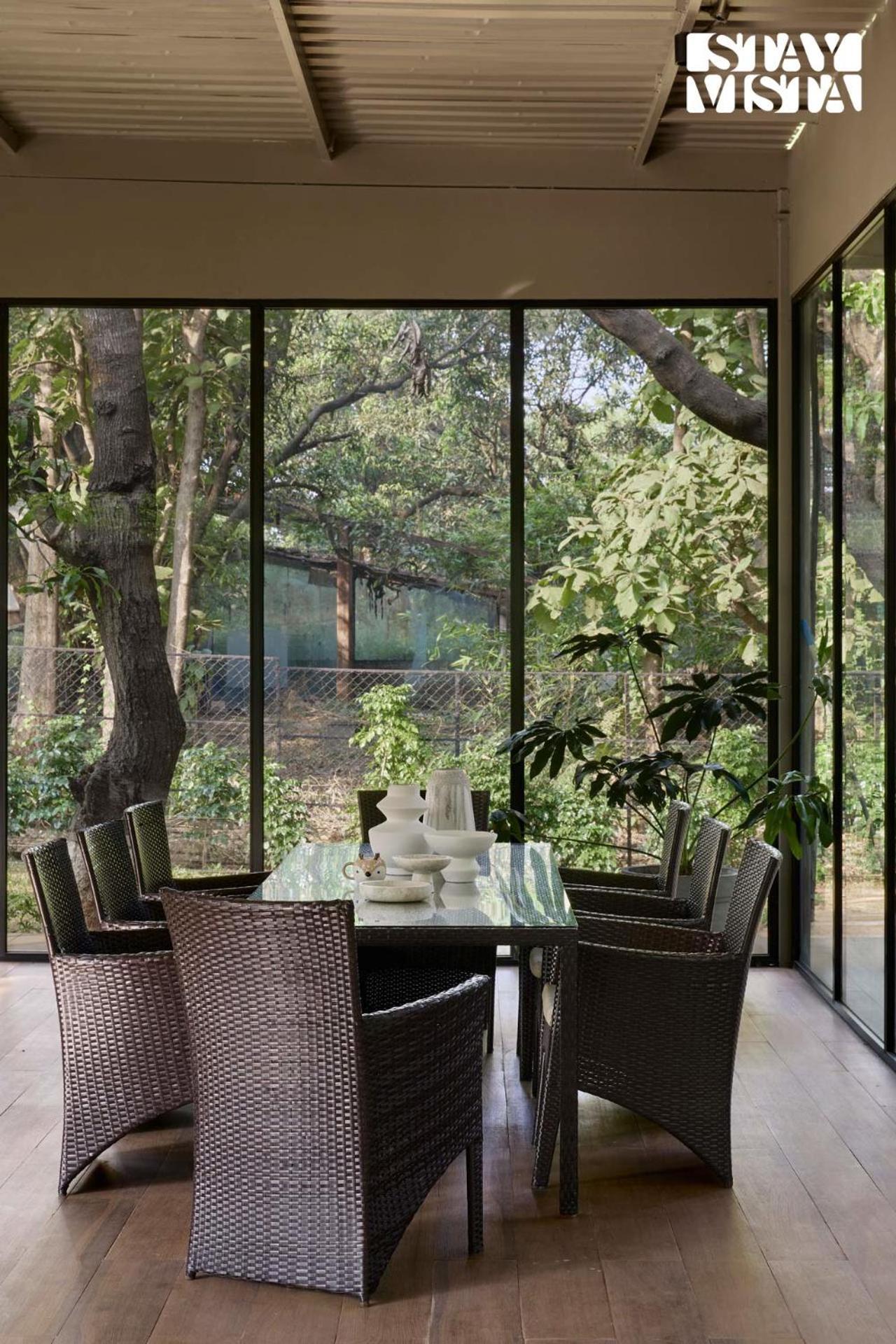 Reflection House By Stayvista With Pool, Terrace Bar, Indoor Games & Exquisite Interiors In A Nutshell Alībāg Εξωτερικό φωτογραφία